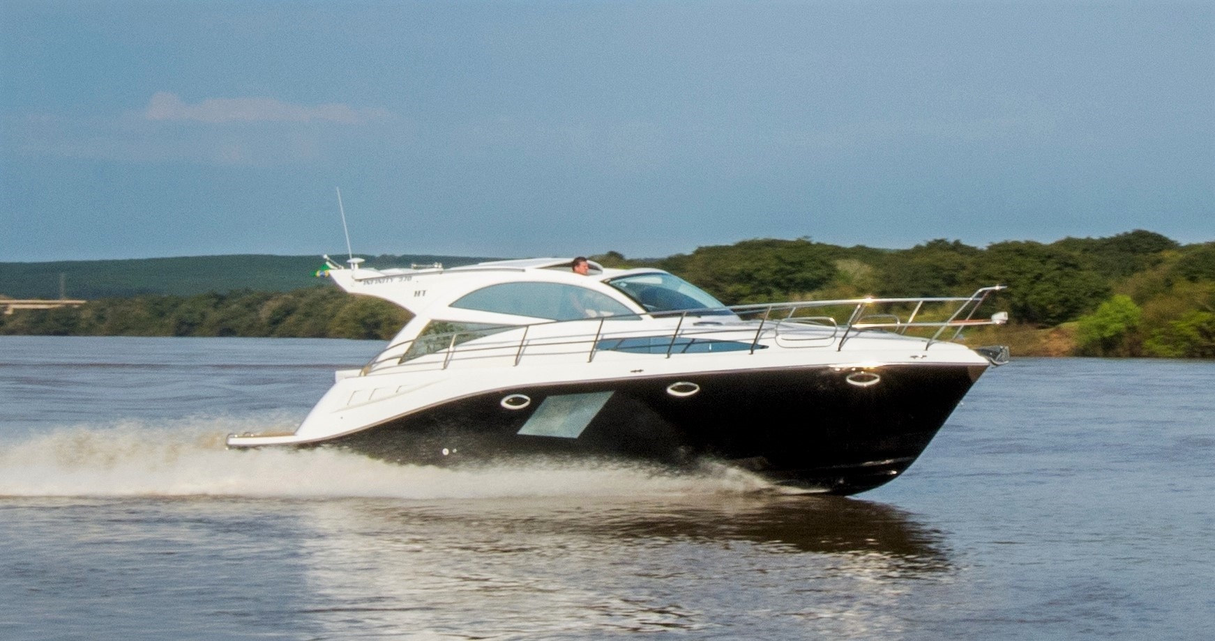 Infinity 370HT